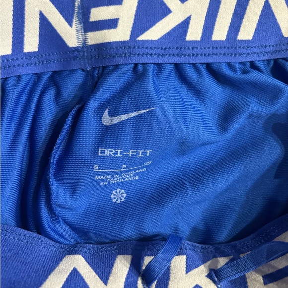 Nike Women’s Dri-FIT Training Shorts Blue Size Small Loose Fit NWT - Picture 7 of 7